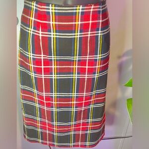 BB Dakota plaid pencil skirt with slit, size 4